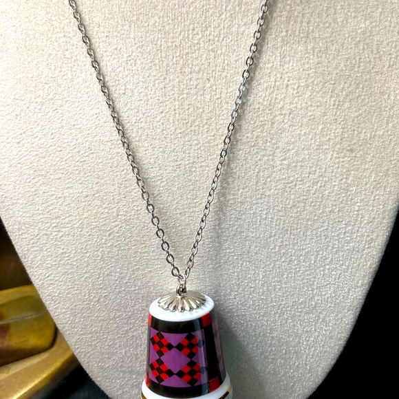 THIMBLE Necklace-GEROLD PORZELLAN TCC PATCHWORK QUILT - "NINE-PATCH BLOCK" - Picture 3 of 4